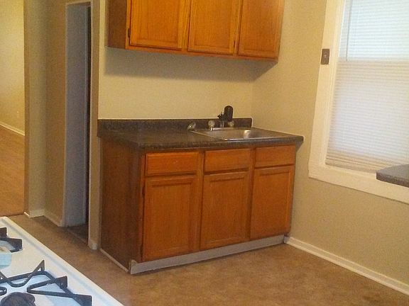 5th image of 3924 Catalpa St #1