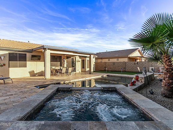 3rd image of 14582 W VERDE Lane