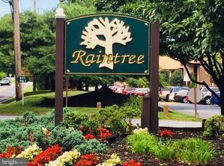 1605 Raintree Ln, Malvern, PA 19355