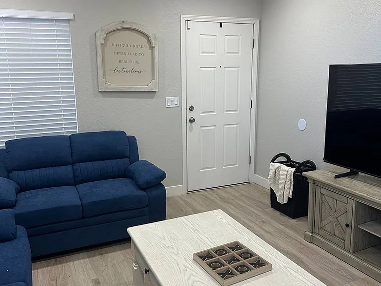 2050 Bridle Creek Cir — Photo 3