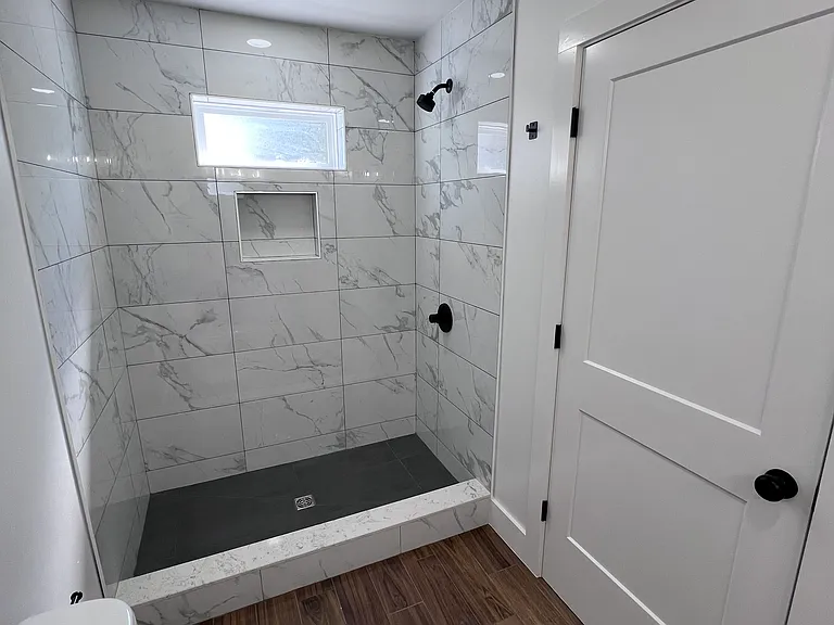 2904 W 21st St — Photo 15