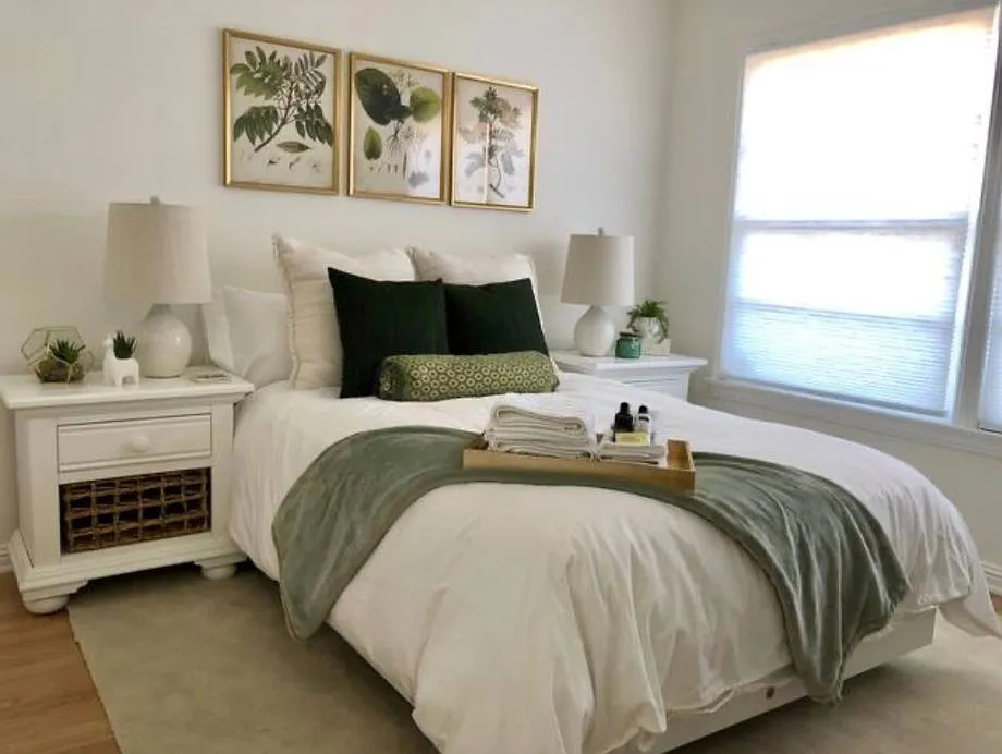 2 bed, 1.0 bath, 950 sqft, $3,300 — Photo 3