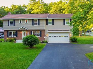 16226 Beechwood Rd, Findlay, OH 45840