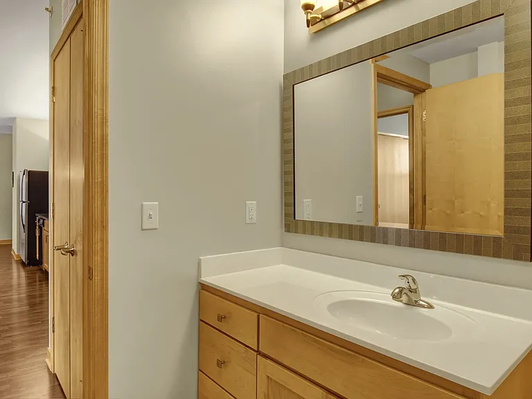 Lofts at Farmers Market Apartment Homes — Photo 11