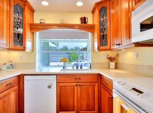 18 Oxbow Creek Ln, Laguna Hills, CA 92653
