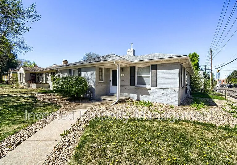 785 Elm St — Photo 1