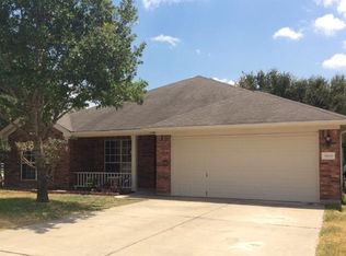 3800 Tailfeather Dr, Round Rock, TX 78681