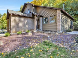 951 Lakes Rd, Monroe, NY 10950