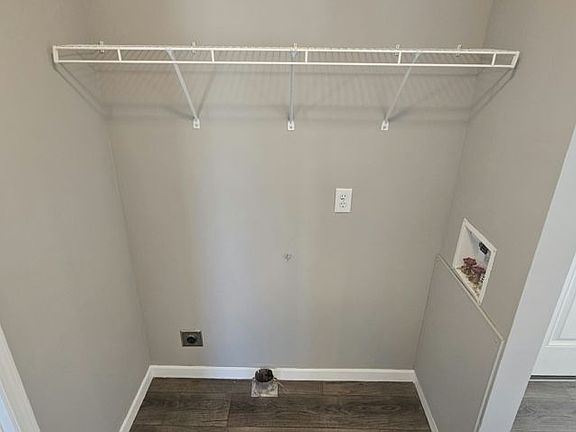 3rd image of 6539 Townsend Rd #83