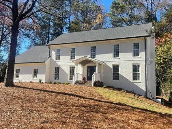 5085 Shadow Glen Ct, Atlanta, GA 30338
