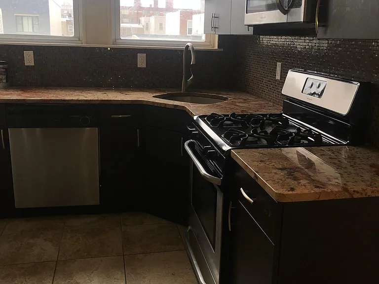 1223 Federal St #3 — Photo 12