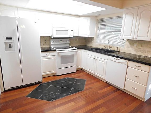 5th image of 2035 Southpointe Dr