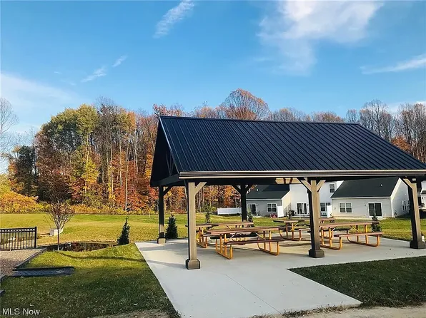 1210 Elowen Way, Uniontown, OH 44685