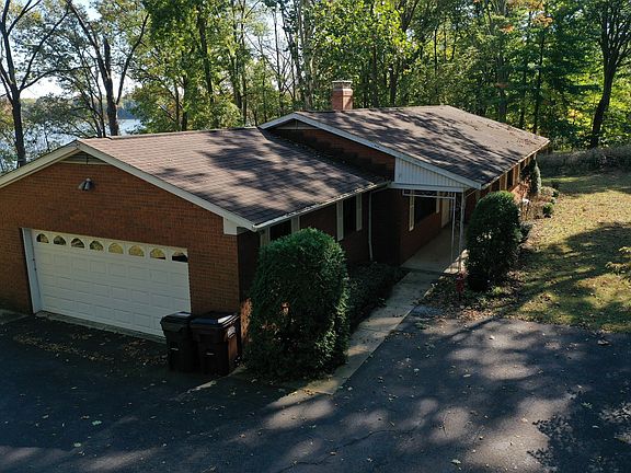4th image of 4715 N Shore Dr