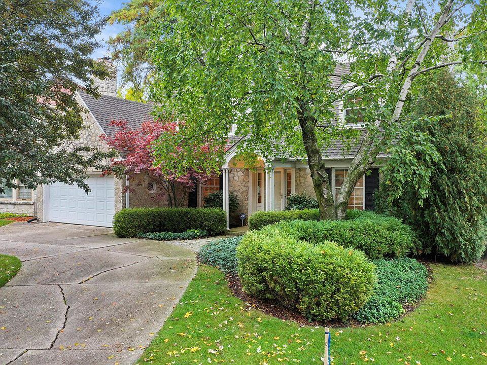 1st image of 4114 North Lake DRIVE
