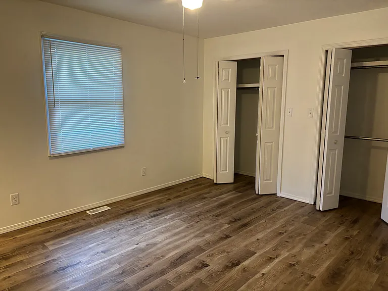 5391 Country Club Rd #B — Photo 14