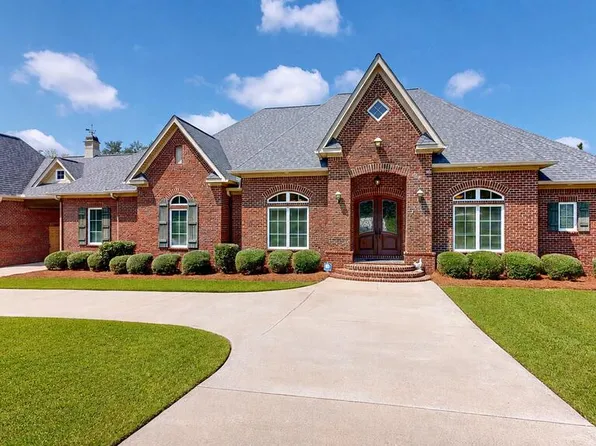 208 Thornberry Pl, Ashford, AL 36312