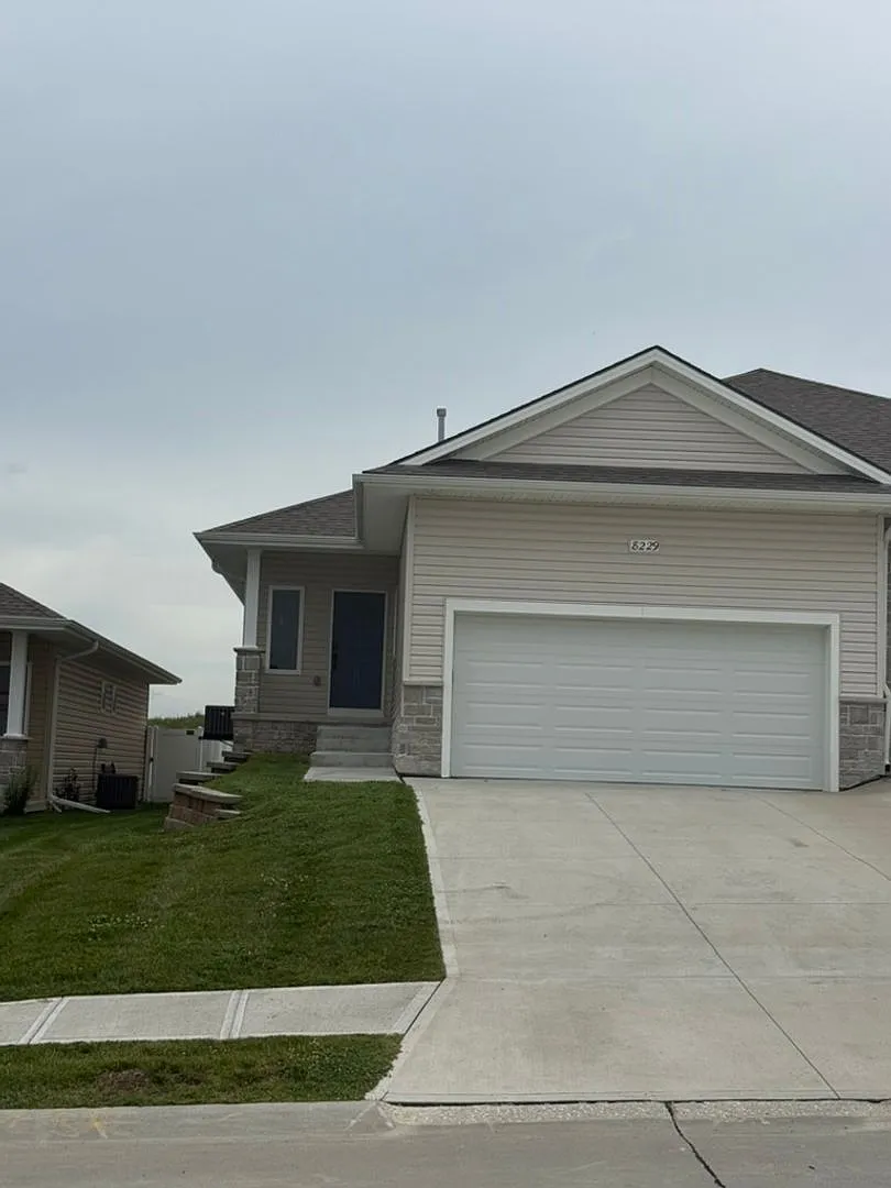 New Gretna Listing! — Photo 1