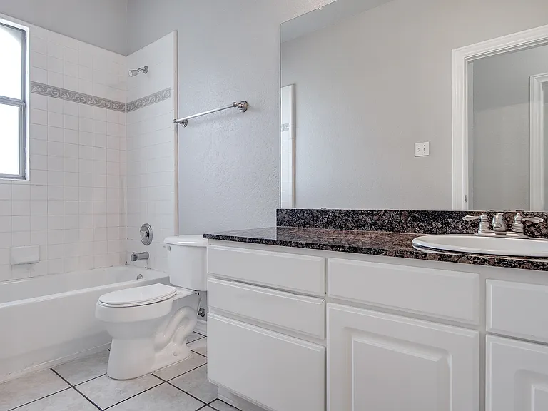2500 S University Dr — Photo 10