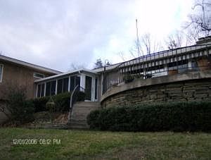 1st image of 40 Sylvania St