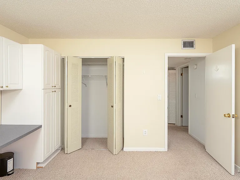 22 Veronese Ct — Photo 30