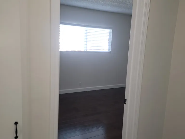 225 S Madison Ave #8 — Photo 9