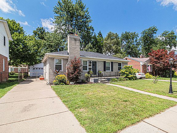 2nd image of 9623 Loveland St