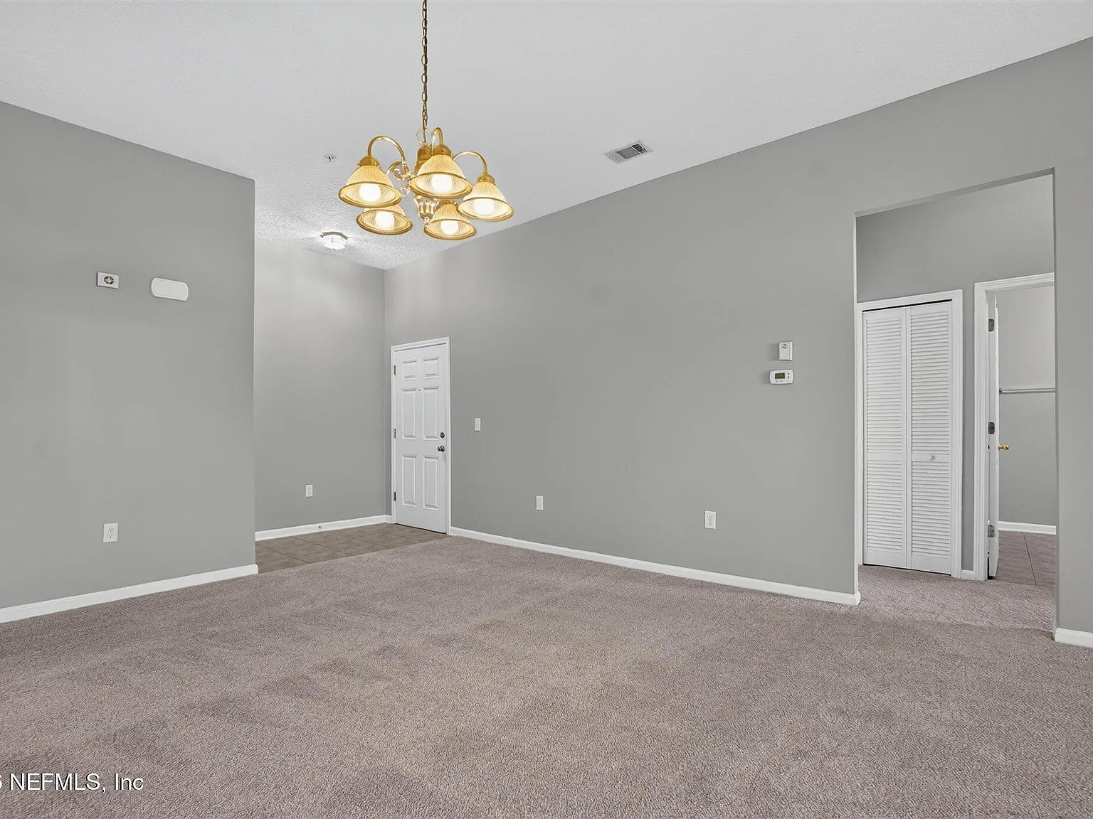 3 bed, 4.0 bath, 1313 sqft, $2,195 — Photo 4