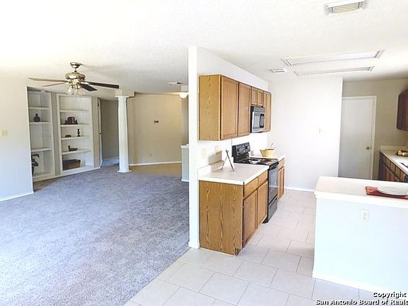 5th image of 2327 Gold Holly Pl