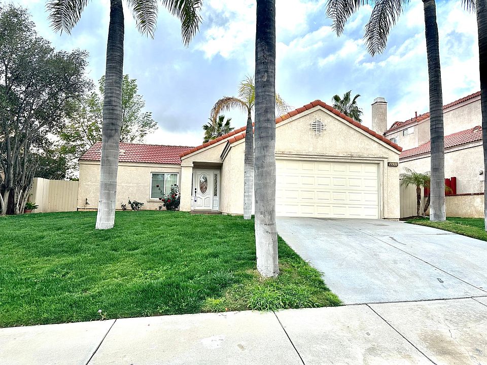 1st image of 11939 Venetian Dr