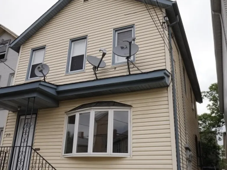 215 Fulton St #2 — Photo 1