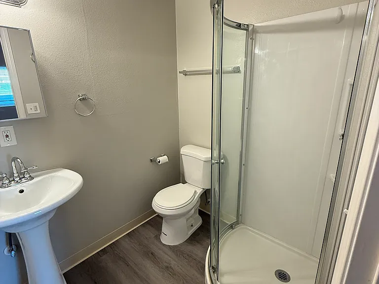 2575 NW Glencoe Rd #B — Photo 9