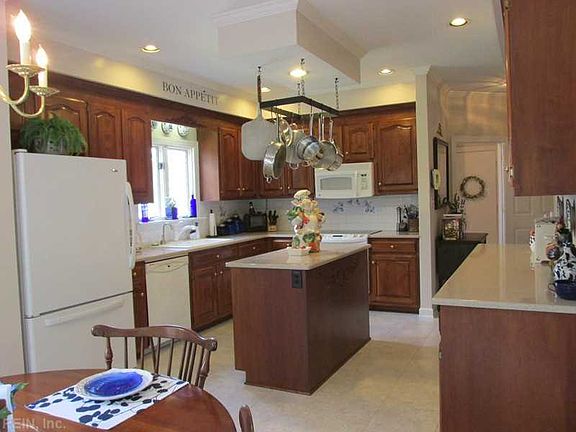 2nd image of 200 Allen Harris Dr