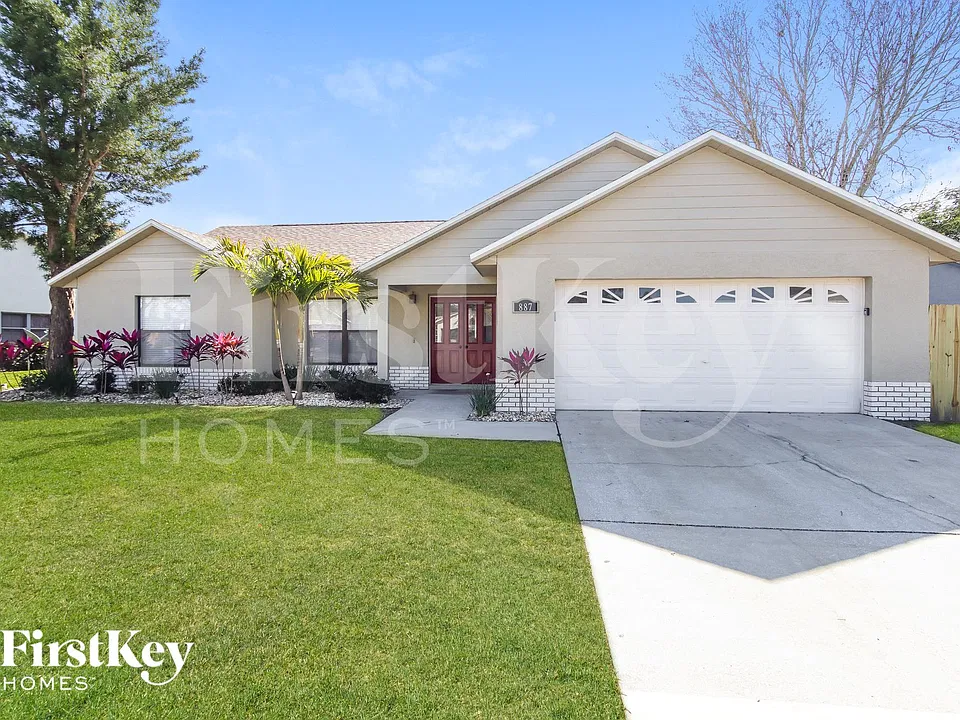 887 Wandering Pine Trl