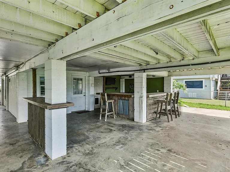 1073 Redfish St — Photo 26