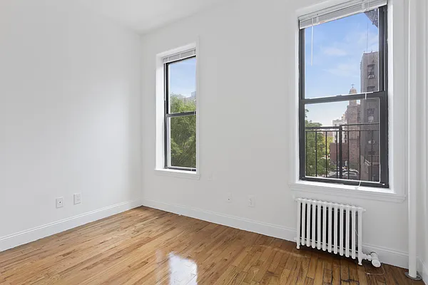 Rented by Compass | media 14