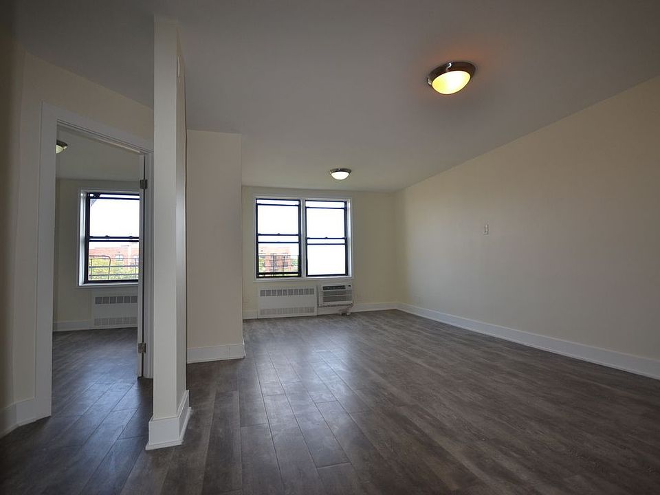 1st image of 4140 Denman St APT 5M