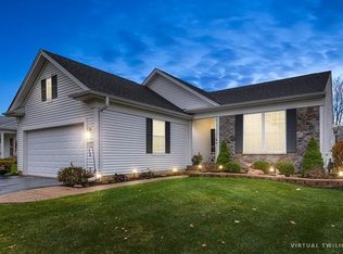 11805 Chatfield Xing, Huntley, IL 60142