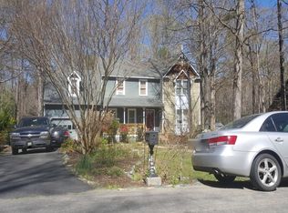 8607 Whirlaway Dr, Midlothian, VA 23112