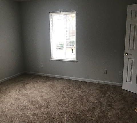 3rd image of 32 Goldsmith Pl APT A