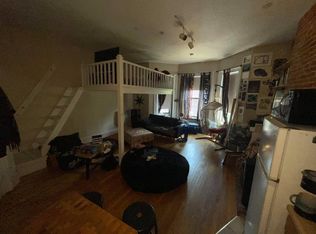 379 Beacon St APT 3R, Boston, MA 02116