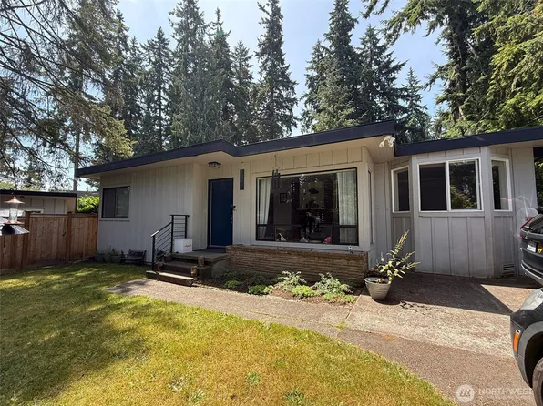 13755 25th Avenue NE, Seattle, WA 98125