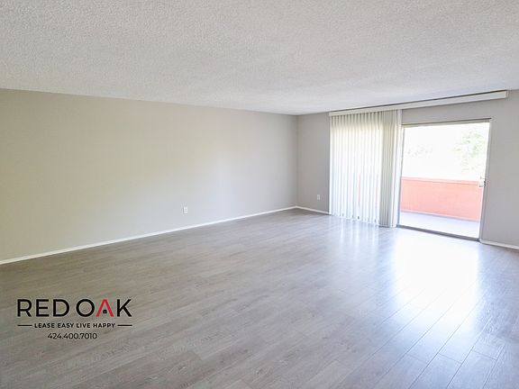 5th image of 4433 Colbath Ave #27