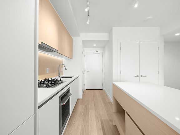 5th image of 657 Whiting Way #3401