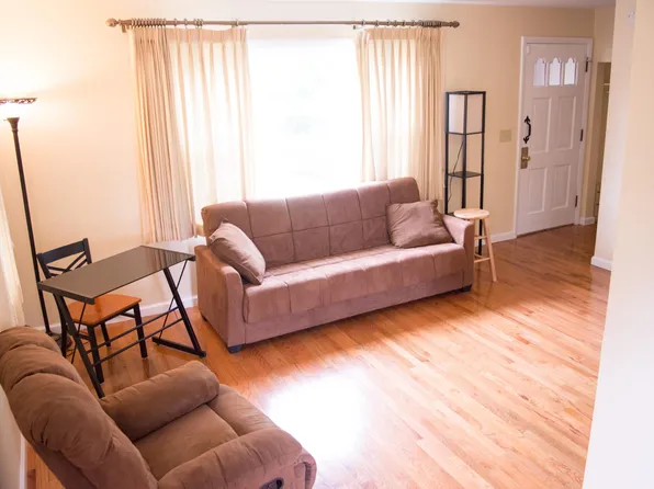 163 Shelbourne Rd, Rochester, NY 14620