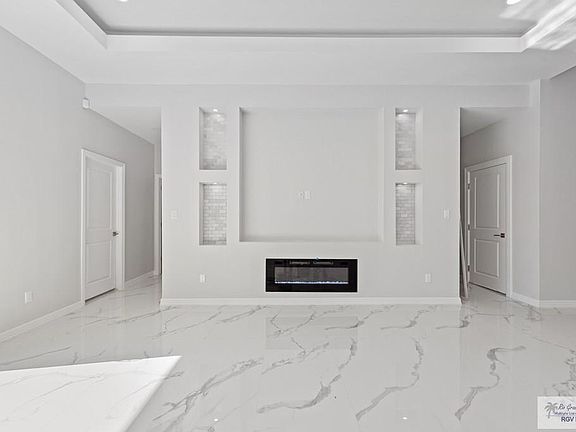 4th image of 7013 Heliconia Dr