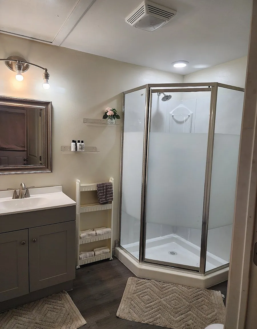 2 bed, 950 sqft, $1,750 — Photo 4