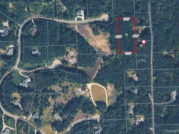0 Grand Summit Dr, Fenton, MI 48430