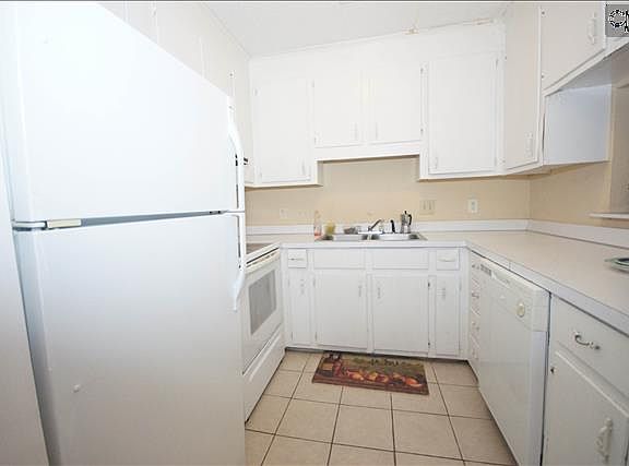 3rd image of 1748 Springwoods Lake Dr #A