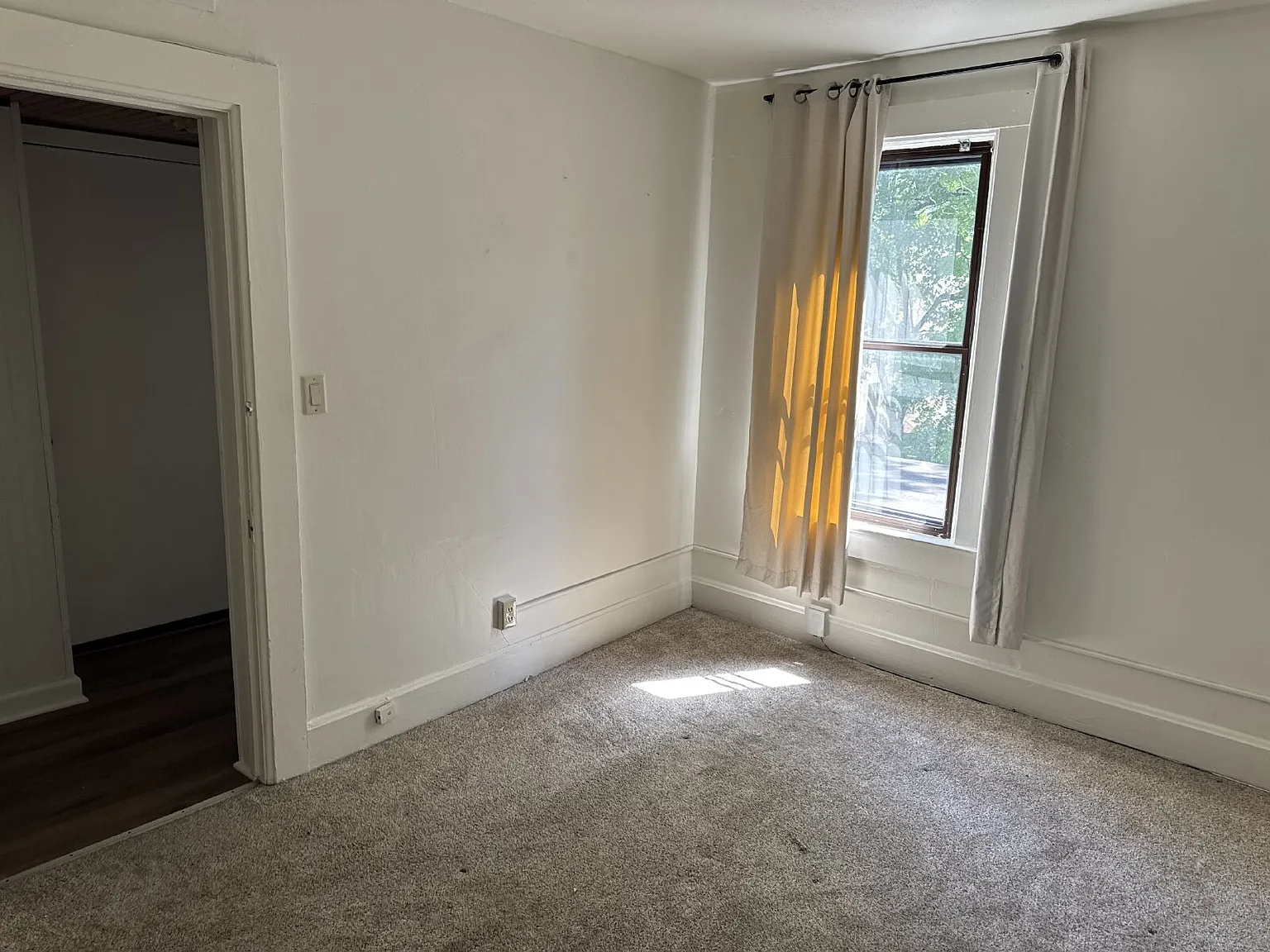 2 bed, 1.0 bath, $1,695 — Photo 4